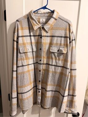 7 Diamonds Lightweight Plaid Shirt Jacket in Gray and Mustard